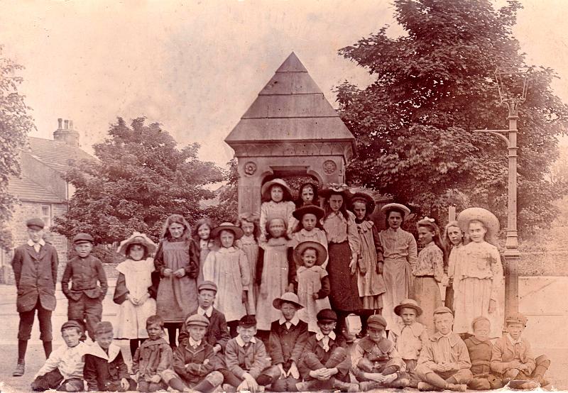 School Group at Fountain.JPG - School Group at the Fountain c 1904  ( Does anyone who the children are? ) 